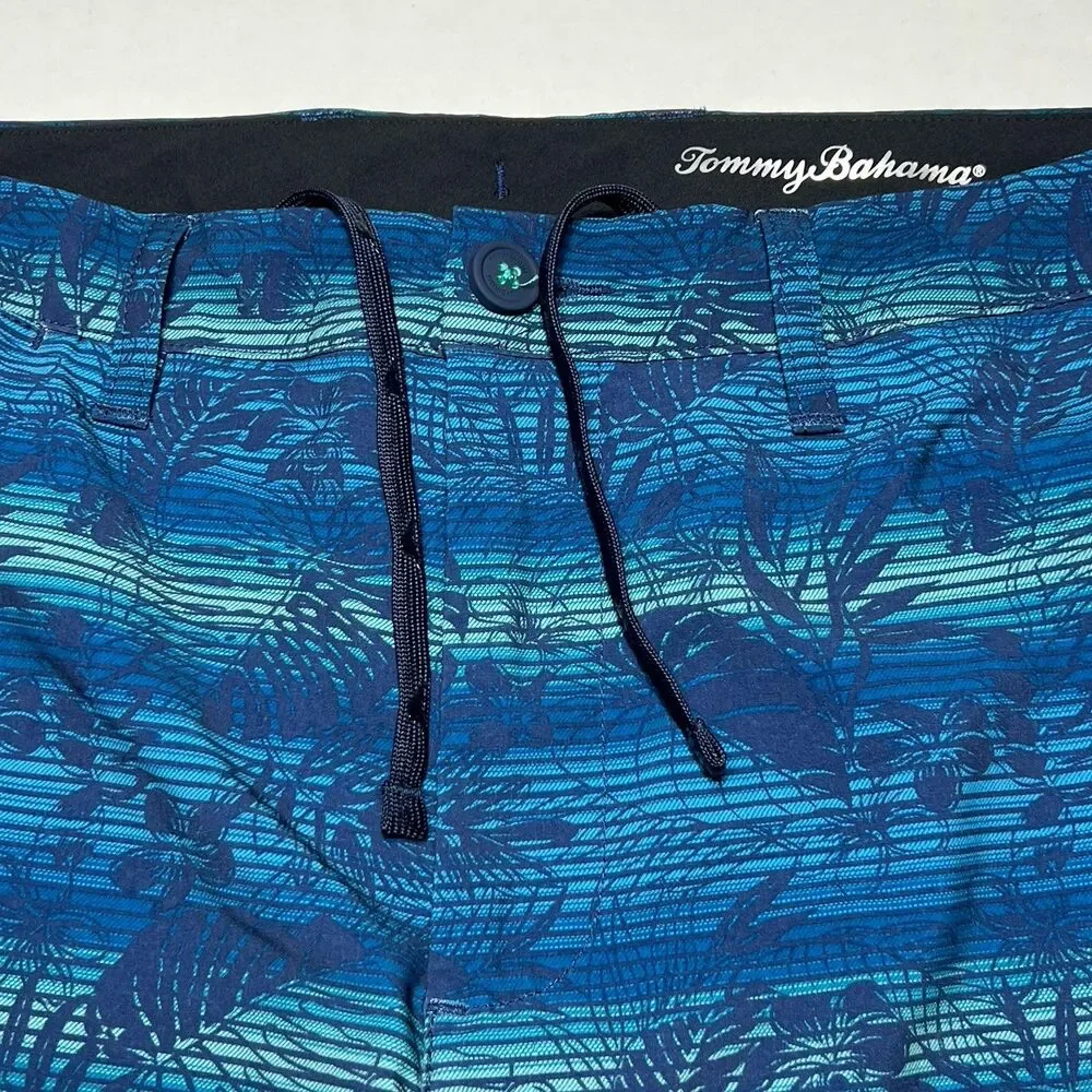 Tommy Bahama Cayman Sardina Seas Hybrid Cargo Swim Trunks Ocean Deep  Size 34